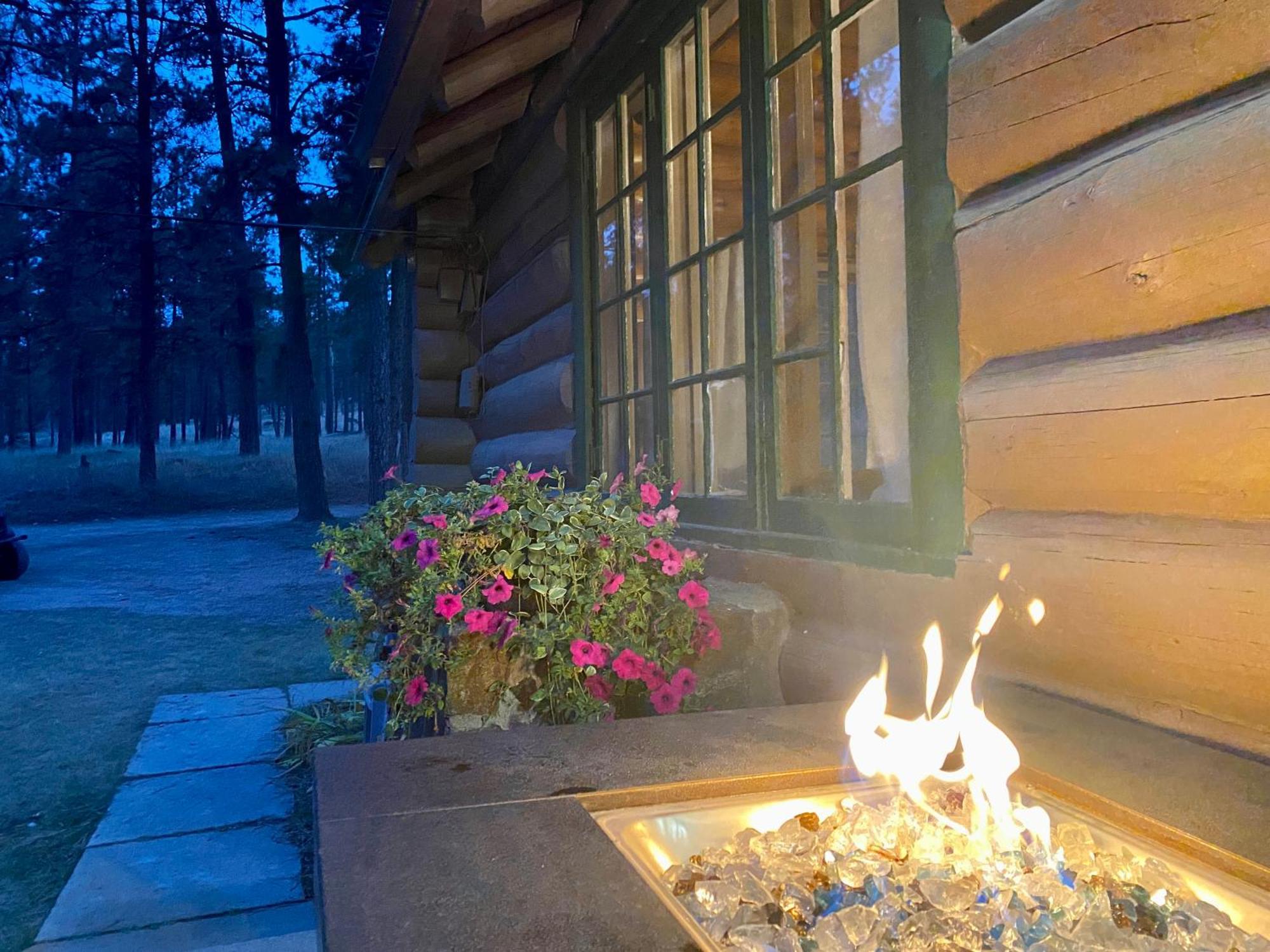 Historic Log Cabin #14 At Horse Creek Resort Rapid City Exterior foto